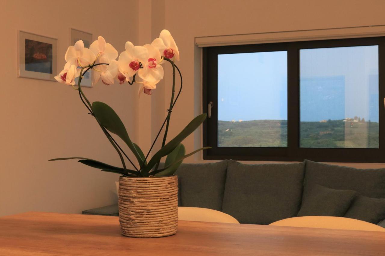 Cream Cozy Getaway - 3 Pearls Pool Retreat Apartment Dempla Екстериор снимка
